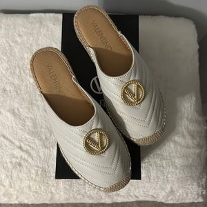 Mario Valentino Mules